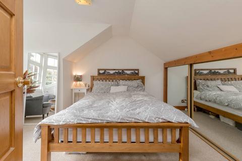 7 Caddells Row, Edinburgh, EH4 6HY