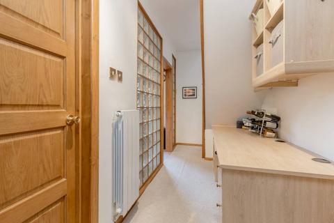 7 Caddells Row, Edinburgh, EH4 6HY