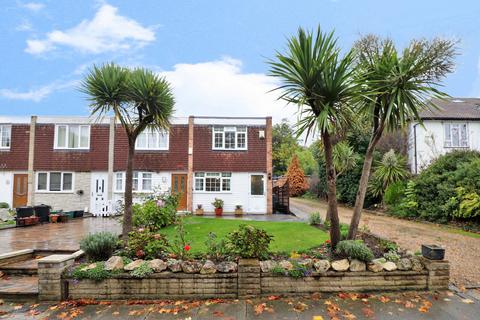 33 Breckonmead, Bromley, BR1 3BW