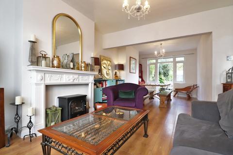 17 Ferndale, Bromley, BR1 2RX