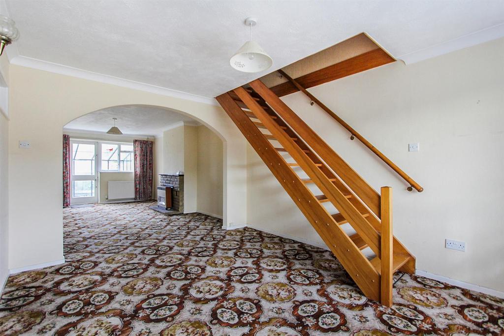 Fairview Gardens, Sturry, Canterbury 4 bed house £260,000