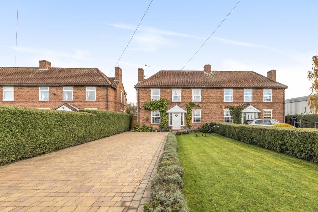 Three Elms Road, Hereford, HR4 3 bed semidetached house for sale £