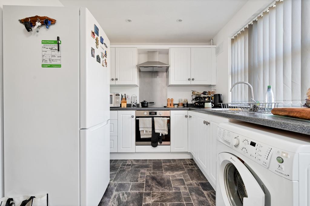 Horse Field View, Melton Mowbray 2 bed terraced house £750 pcm (£173 pw)