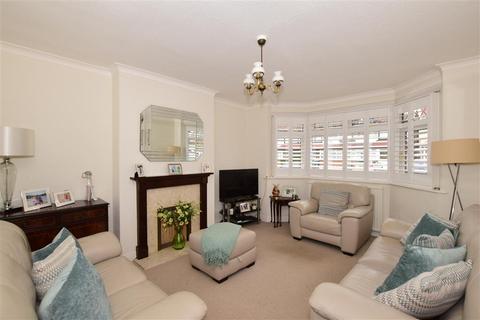 126 Abbotts Road, Mitcham, CR4 1JW
