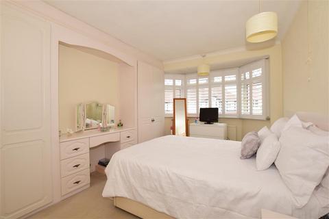 126 Abbotts Road, Mitcham, CR4 1JW