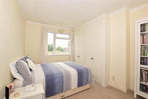 126 Abbotts Road, Mitcham, CR4 1JW