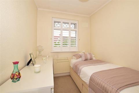 126 Abbotts Road, Mitcham, CR4 1JW