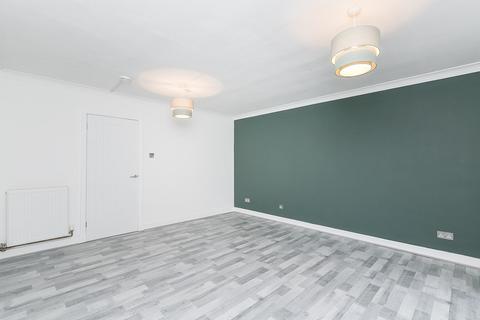 31b Drum Brae Walk, Edinburgh, EH4 8DQ