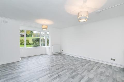 31b Drum Brae Walk, Edinburgh, EH4 8DQ