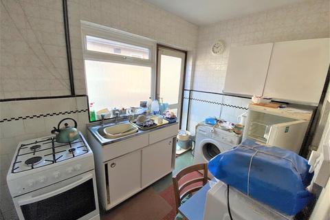 24 Douglas Crescent, Hayes, UB4 9BT