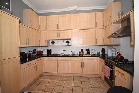 1 Killerton Walk, Exminster, Exeter, EX6 8UH