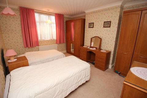 30 Ebbisham Road, Worcester Park, KT4 8NE