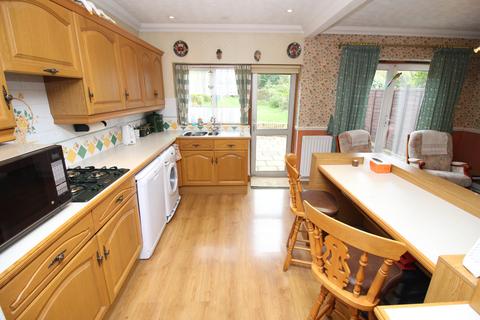30 Ebbisham Road, Worcester Park, KT4 8NE
