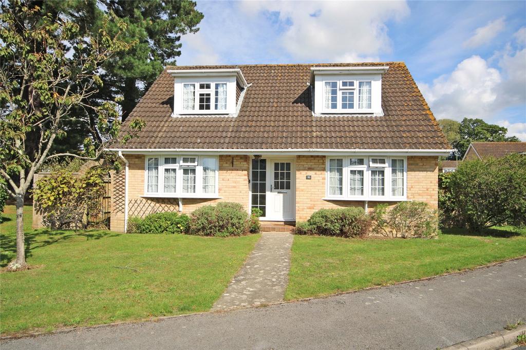 Linford Close, New Milton, Hampshire... 3 Bed Bungalow - £515,000