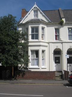 6 bedroom flat to rent, Priory Terrace, Leamington Spa CV31