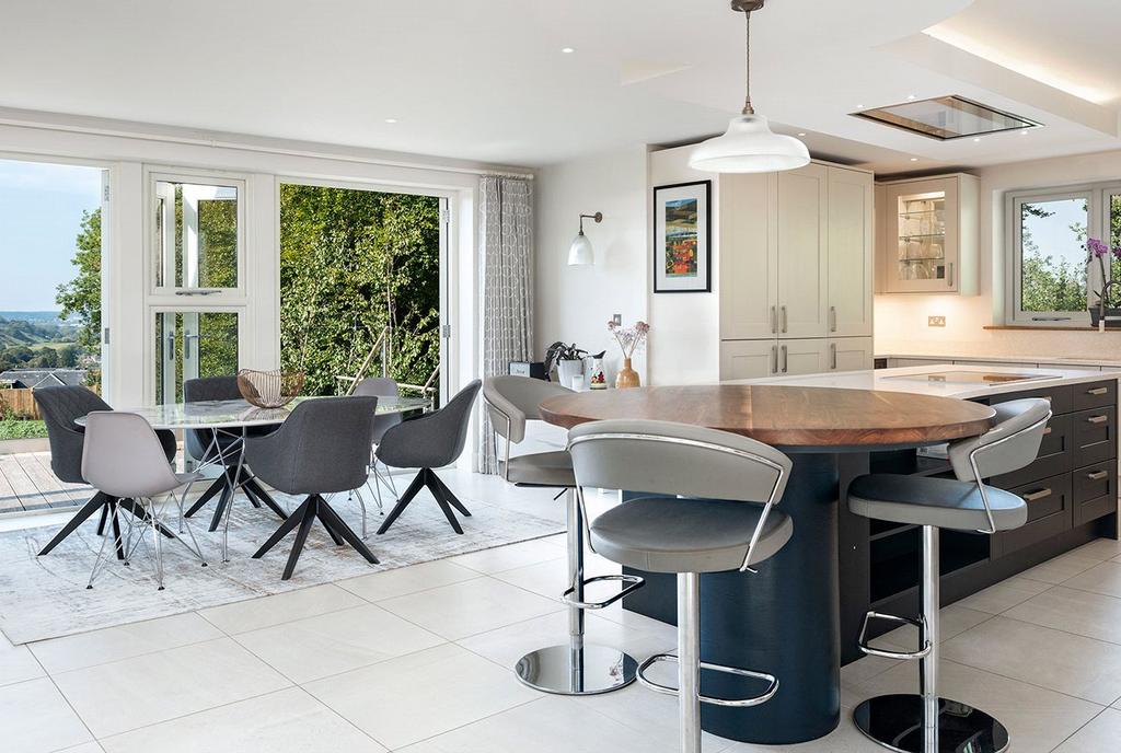 Kitchen/Dining