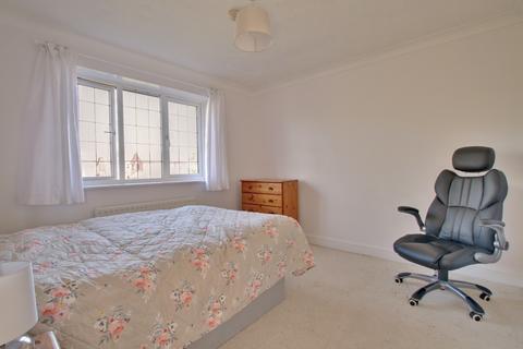5 Westerley Close, Warsash, Southampton, SO31 9AX