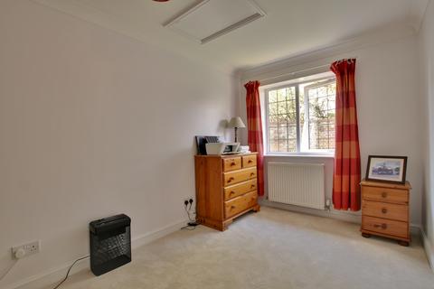 5 Westerley Close, Warsash, Southampton, SO31 9AX
