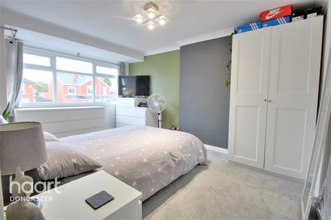 88 Tenter Lane, Warmsworth, Doncaster, DN4 9PS
