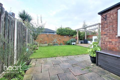 88 Tenter Lane, Warmsworth, Doncaster, DN4 9PS