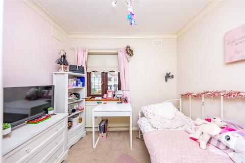 15 Windsor Road, Hornchurch, RM11 1PD