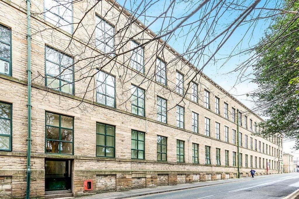 ingrow mill, Ingrow Lane, KEIGHLEY... 2 bed property £445 pcm (£103 pw)