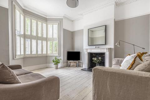 26 Torrens Road, London, SW2 5BT