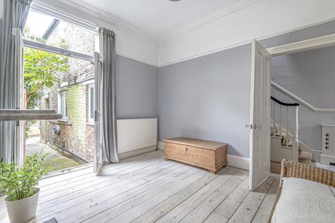 26 Torrens Road, London, SW2 5BT