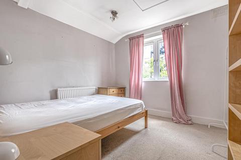 26 Torrens Road, London, SW2 5BT