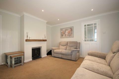 15 Crouchfield, Hemel Hempstead, HP1 1PA