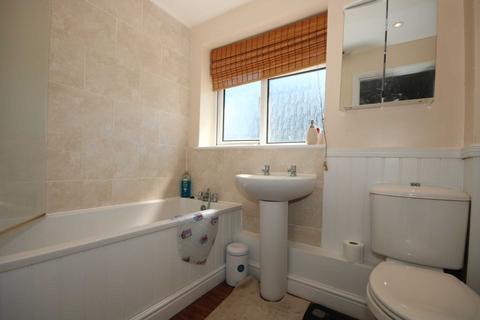 15 Crouchfield, Hemel Hempstead, HP1 1PA