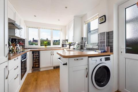 5 Canon Road, Bromley, BR1 2SJ
