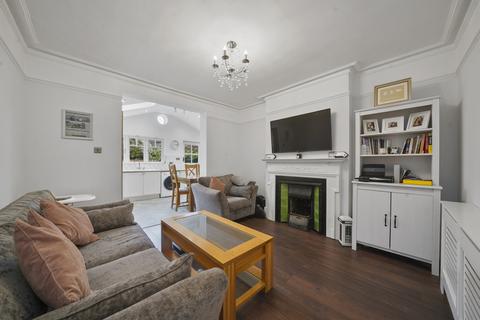 31a Grove Avenue, London, W7 3ER