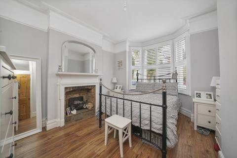 31a Grove Avenue, London, W7 3ER