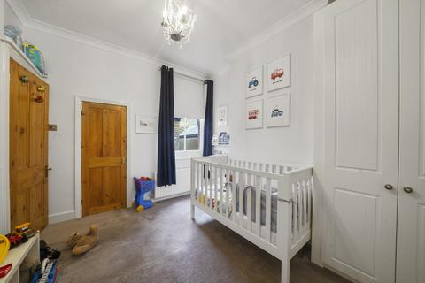 31a Grove Avenue, London, W7 3ER