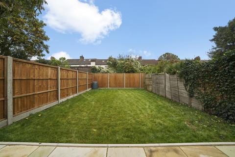 31a Grove Avenue, London, W7 3ER