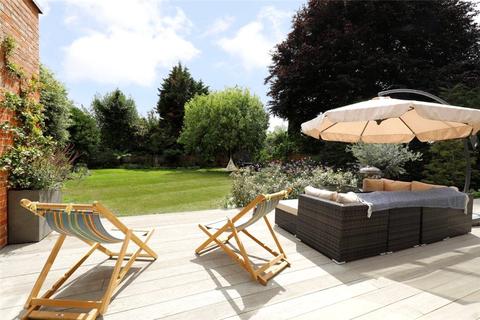6 Alan Road, London, SW19 7PT