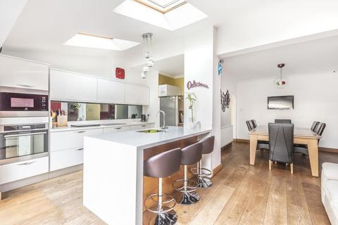 7 Roslin Way, Bromley, BR1 4QS