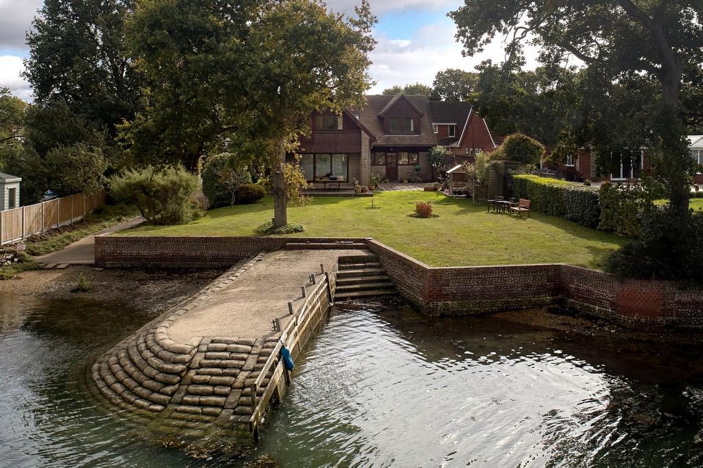 Salterns Lane, Hayling Island, Hampshire 3 bed detached house £950,000