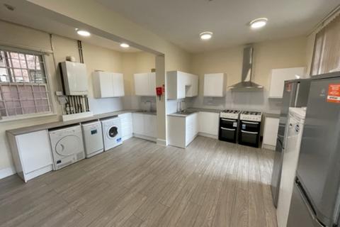 9 bedroom flat to rent, Dormer Place, Leamington Spa CV32