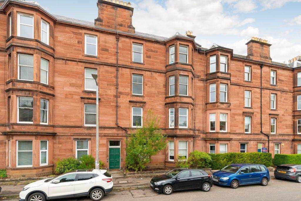 5/6 Macdowall Road, Edinburgh, EH9 3EE 2 bed flat £335,000