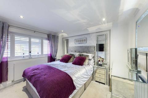 51 Micklem Drive, Hemel Hempstead, HP1 2PR