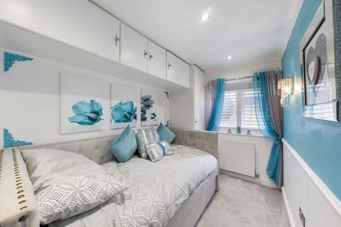 51 Micklem Drive, Hemel Hempstead, HP1 2PR