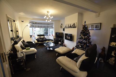 25 West View, Feltham, TW14 8PR