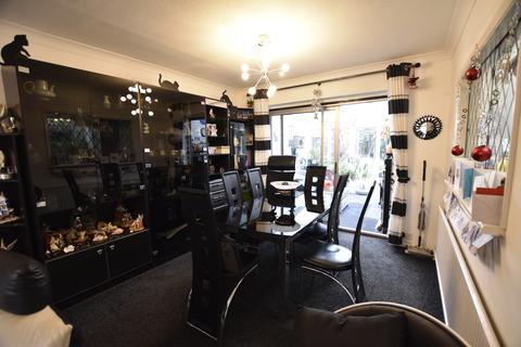 25 West View, Feltham, TW14 8PR