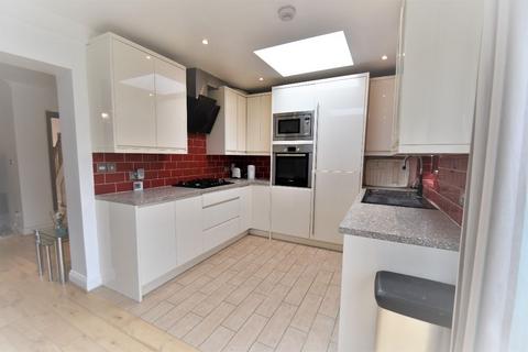 5 bedroom semi-detached house to rent, First Avenue, Acton W3