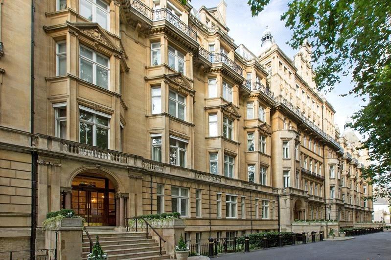 Harley House, Marylebone Road, Marylebone, NW1 4 bed apartment £9,100