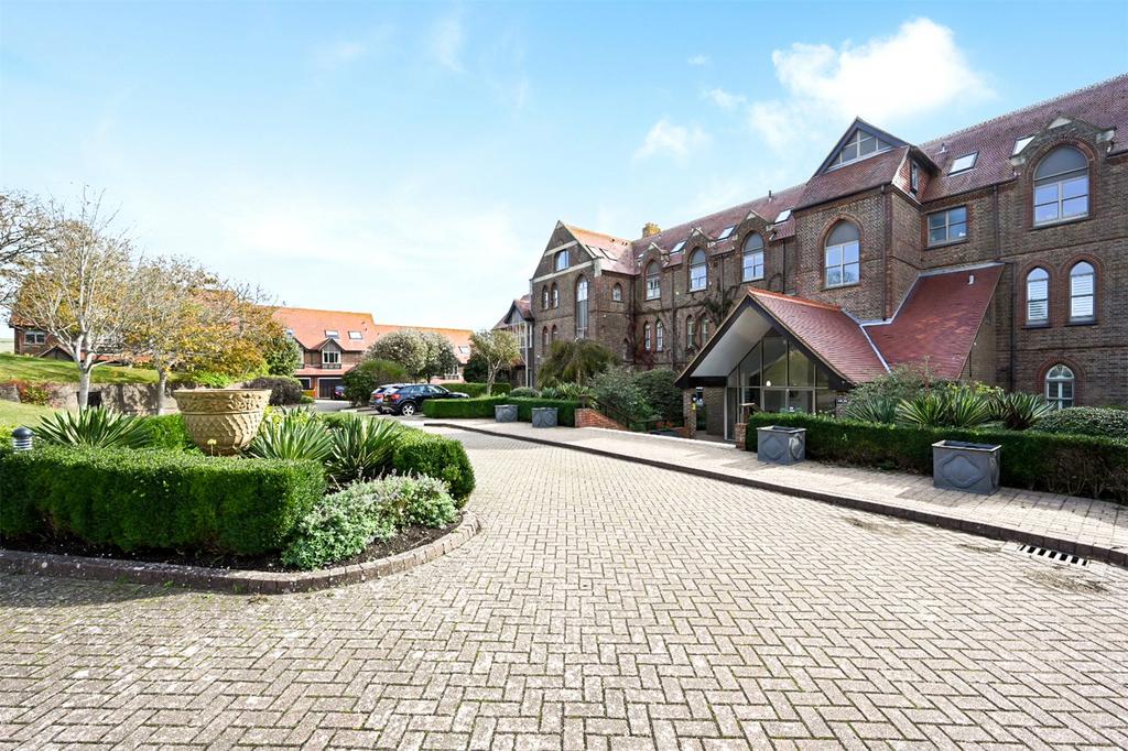 Falmer Road, Rottingdean, East Sussex, BN2 3 bed apartment for sale £