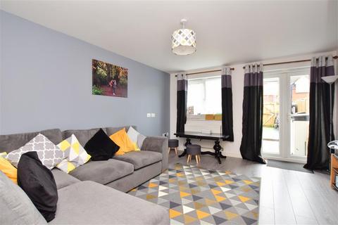 33 Campbell Road, Hawkinge, Folkestone, CT18 7TL