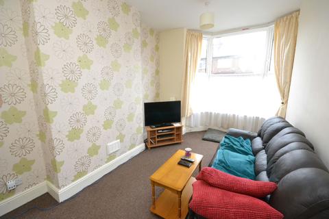 172 Park Street, Grimsby, DN32 7NS
